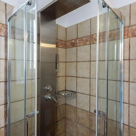 Aigaiou Avra Apartamento