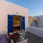 Aigaiou Avra * Páros