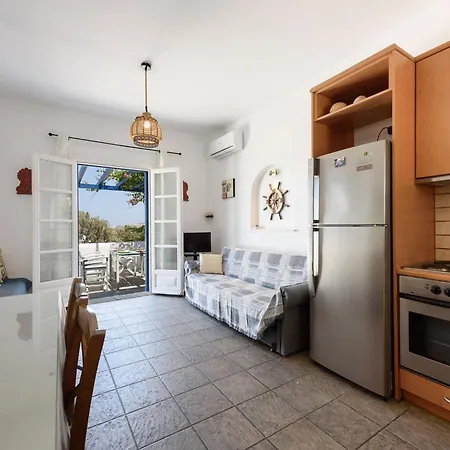 דירה Aigaiou Avra