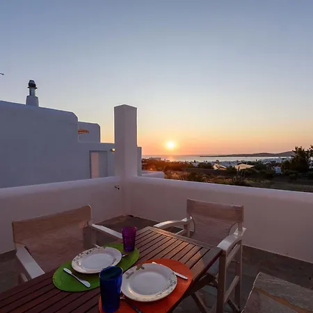 Aigaiou Avra * פארוס