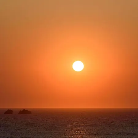 Aigaiou Avra פארוס