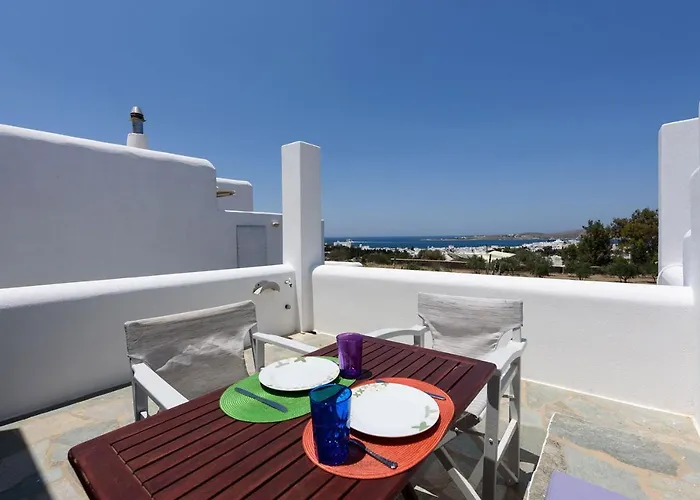 Aigaiou Avra * Páros